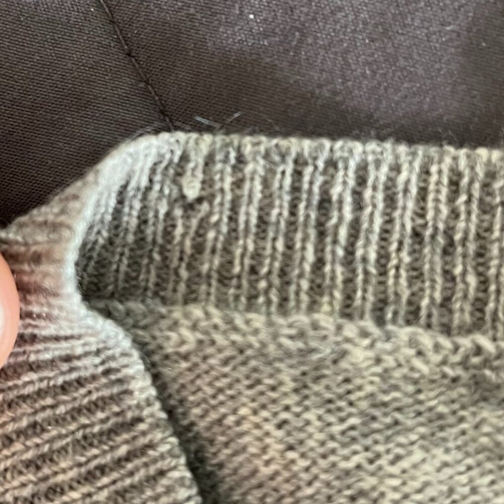 Vintage Prada Sweater: 2005 collection - Picture 4 of 4